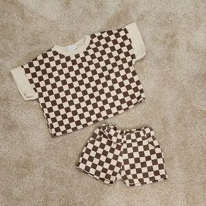 Cherry Brick Road Kids Checkerboard Short Set in Brown and Cream  Size 3